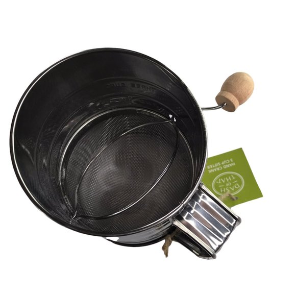New Metal Flour Sifter Hand Crank.  Brand: Dash of That.  3 Cup Sifter Wire Mesh - Picture 8 of 8